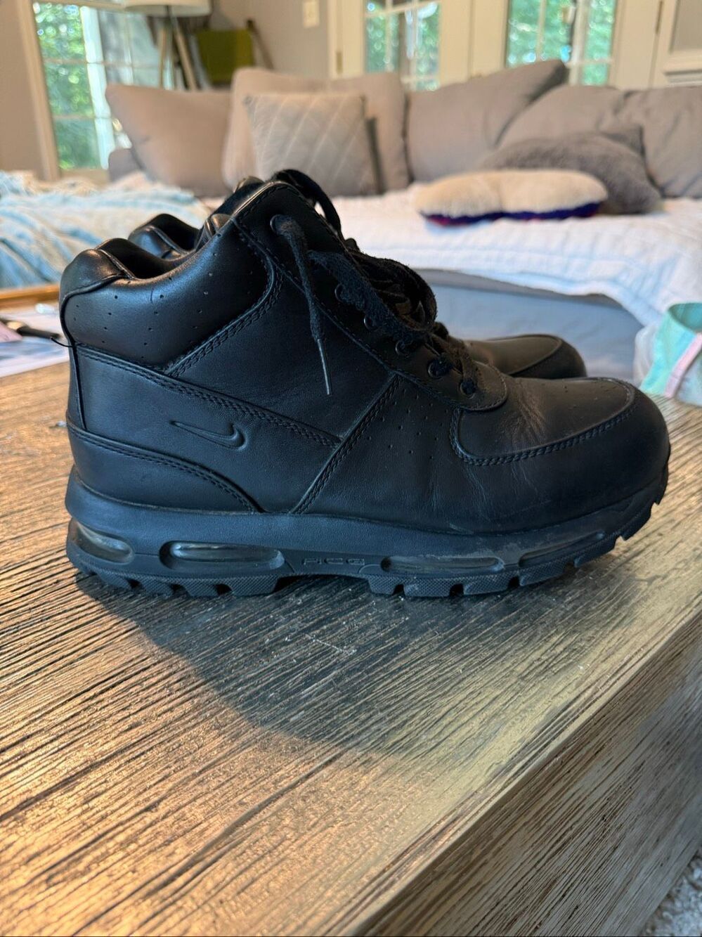 Nike Mens Black Air Max Goadome Boots sz 10.5